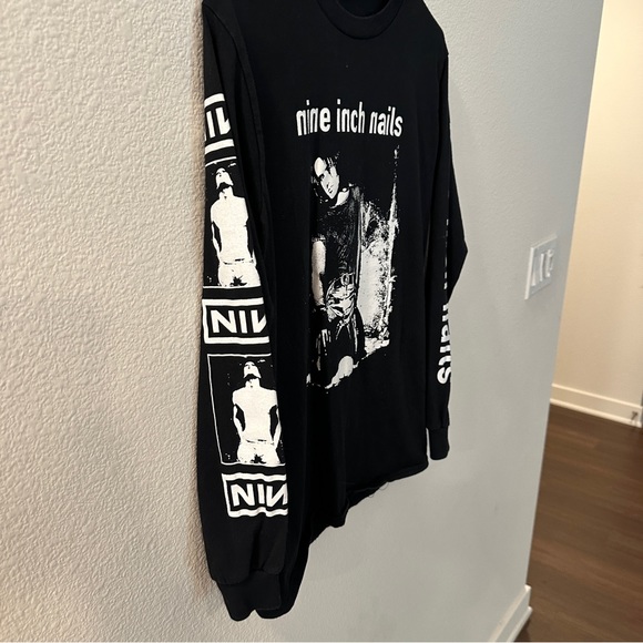 🖤 BLACK FRIDAY SALE TODAY ONLY! 🖤 Nine Inch Nails Size Small Long Sleeve Shirt - Picture 2 of 4